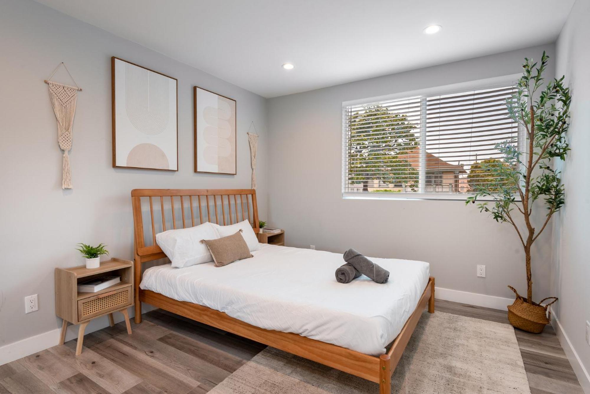 Appartement Elegant Apt In La With 4br And 4 Ba Sleeps